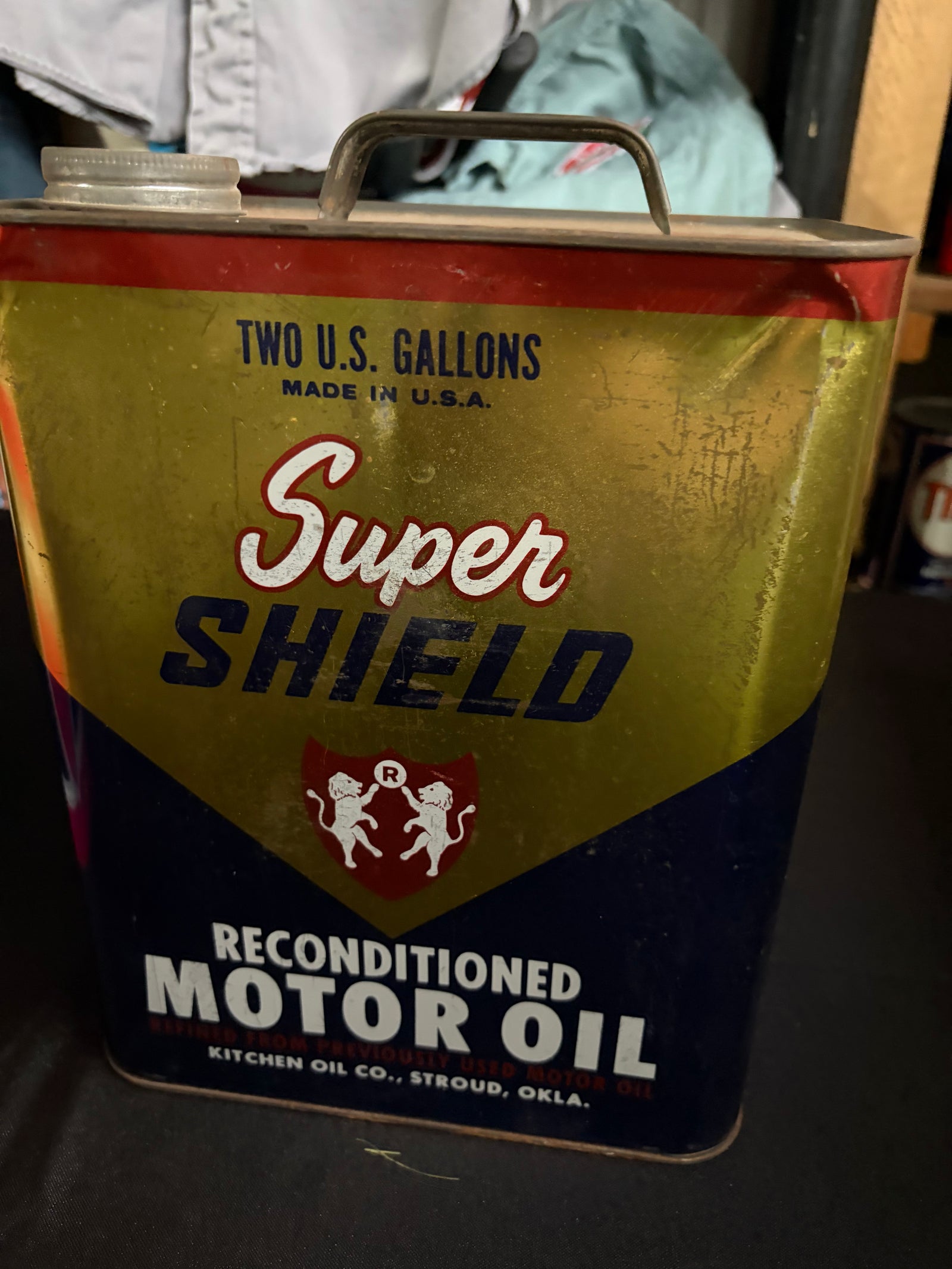 Super Shield 2 gallon oil can