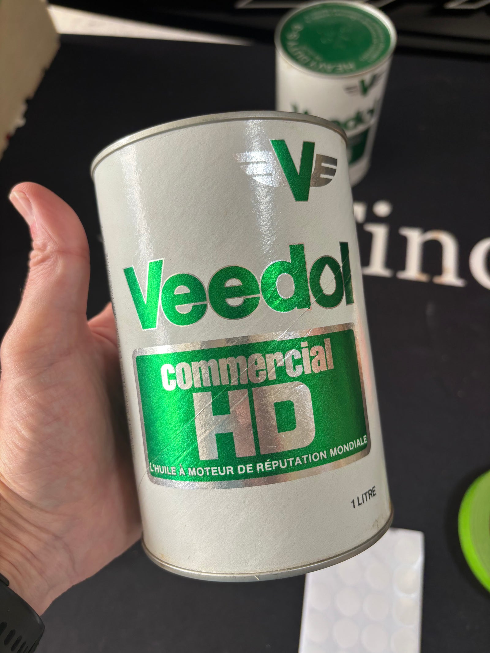 Veedol Commercial HD Composite Oil Cans