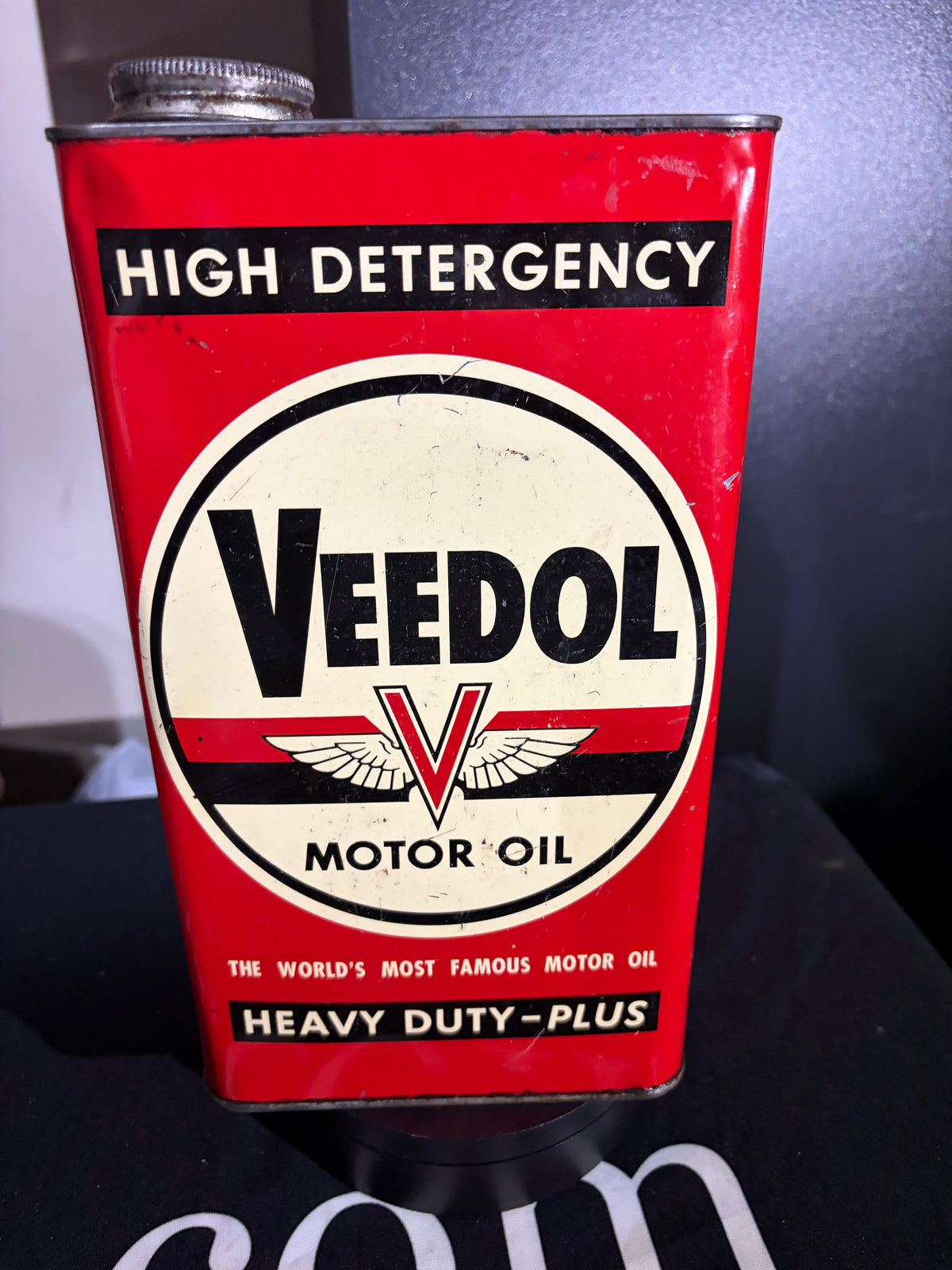 Verdot High Detergency Oil Can