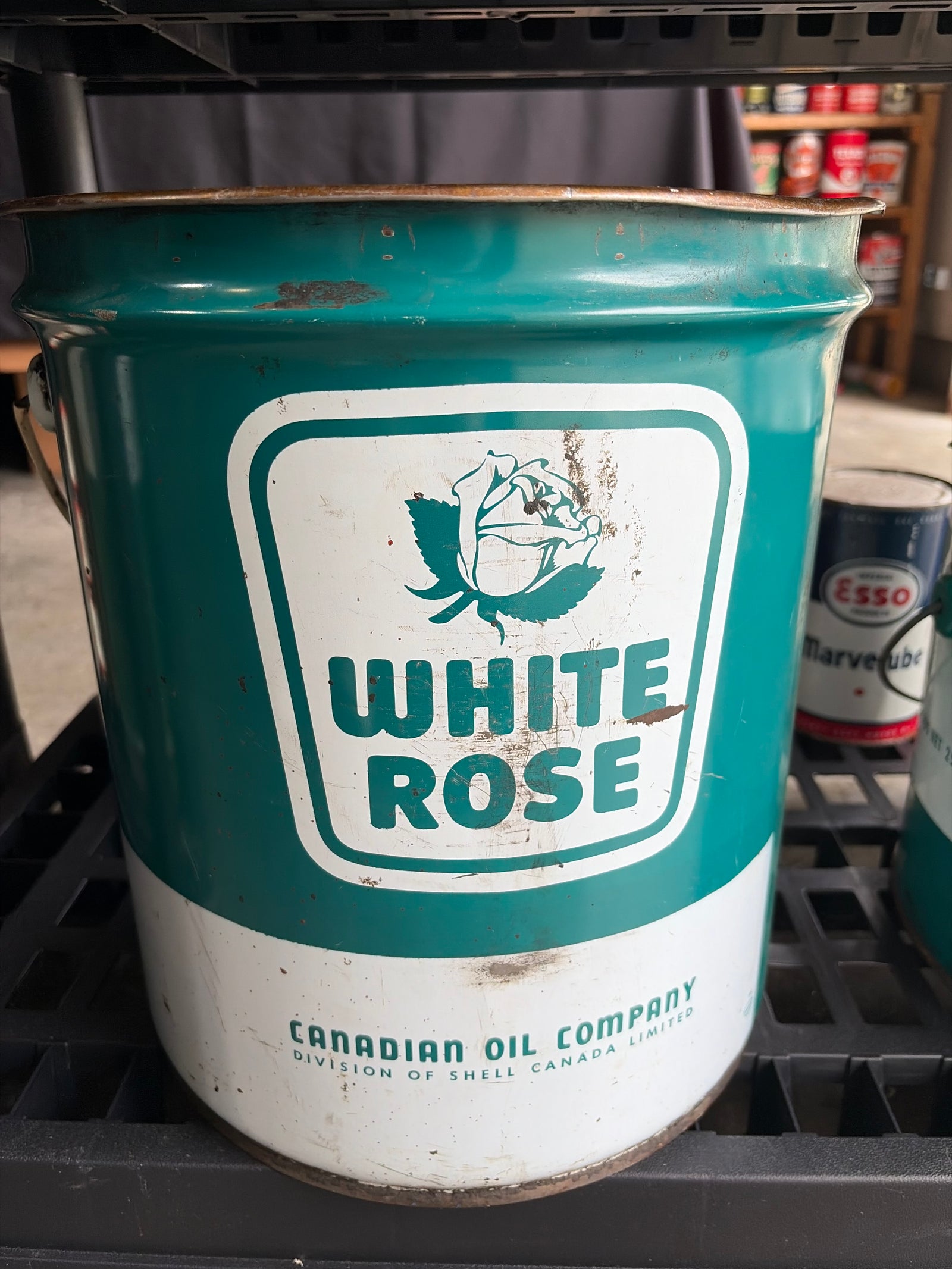 White Rose Ultralube 35lb pail