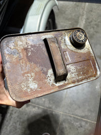 Royal Windsor “The King of Motor Oils” 2 gallon oil can
