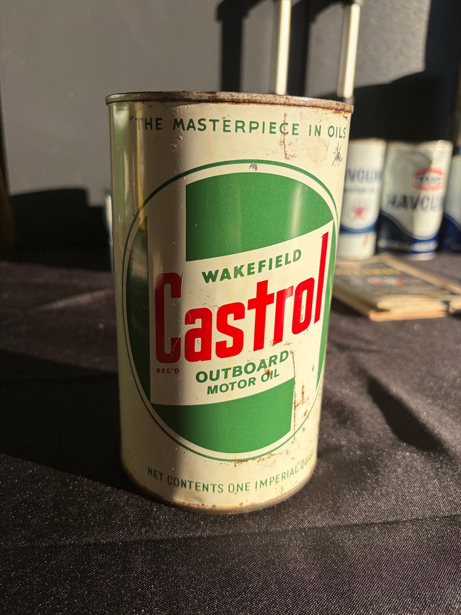 Wakefield Castrol Full oil can