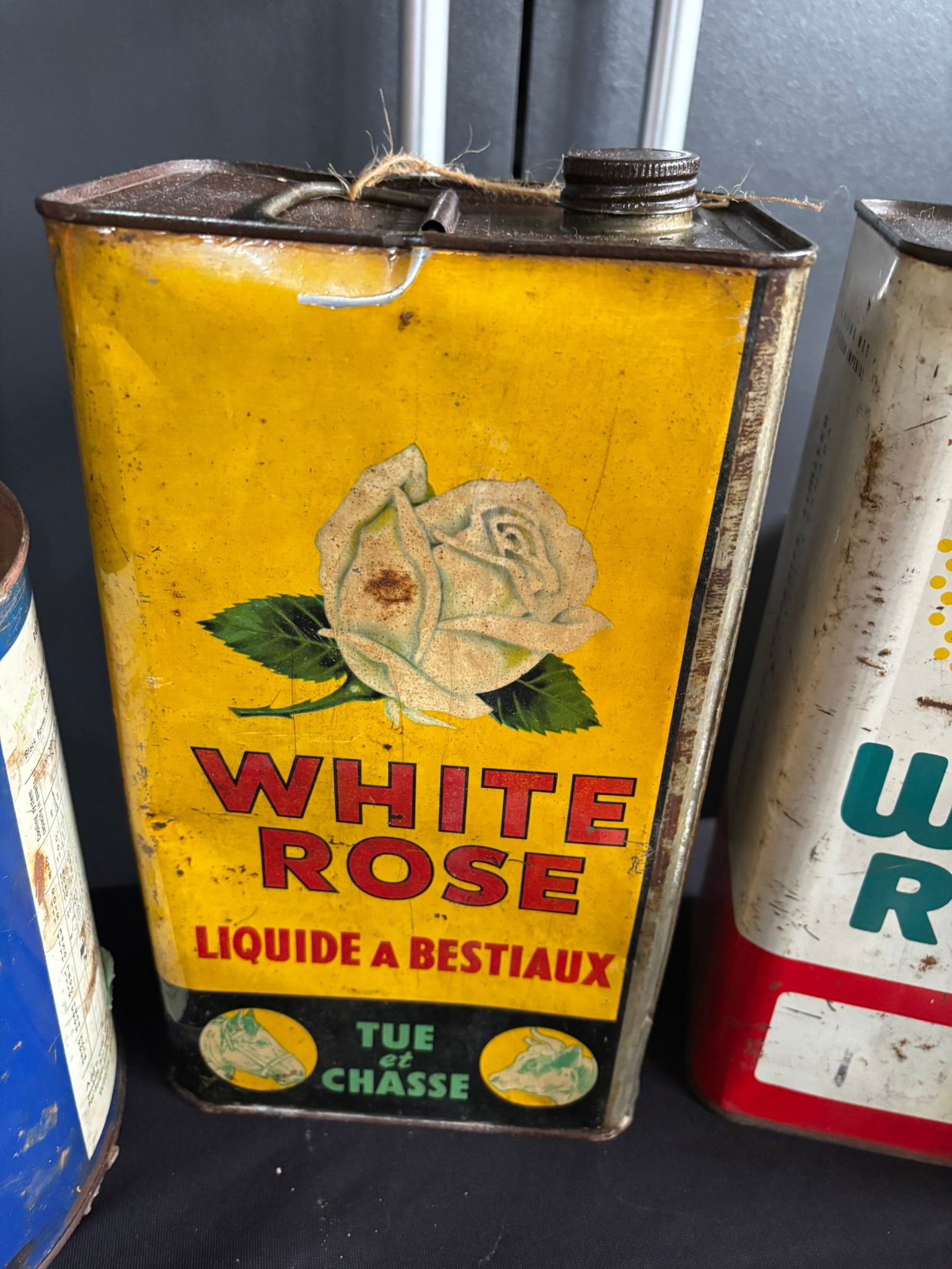 White Rose Livestock Spray (1 Gallon)