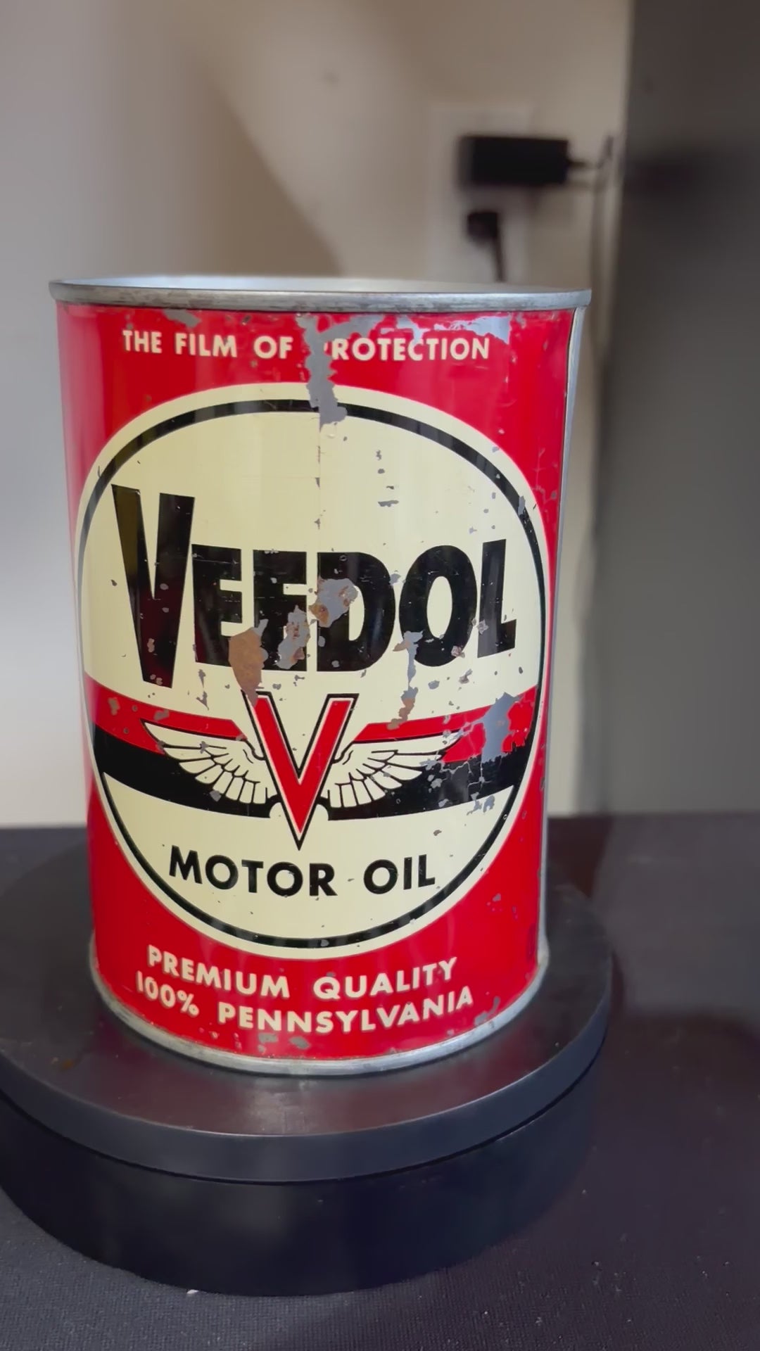 Veedol Motor Oil Can
