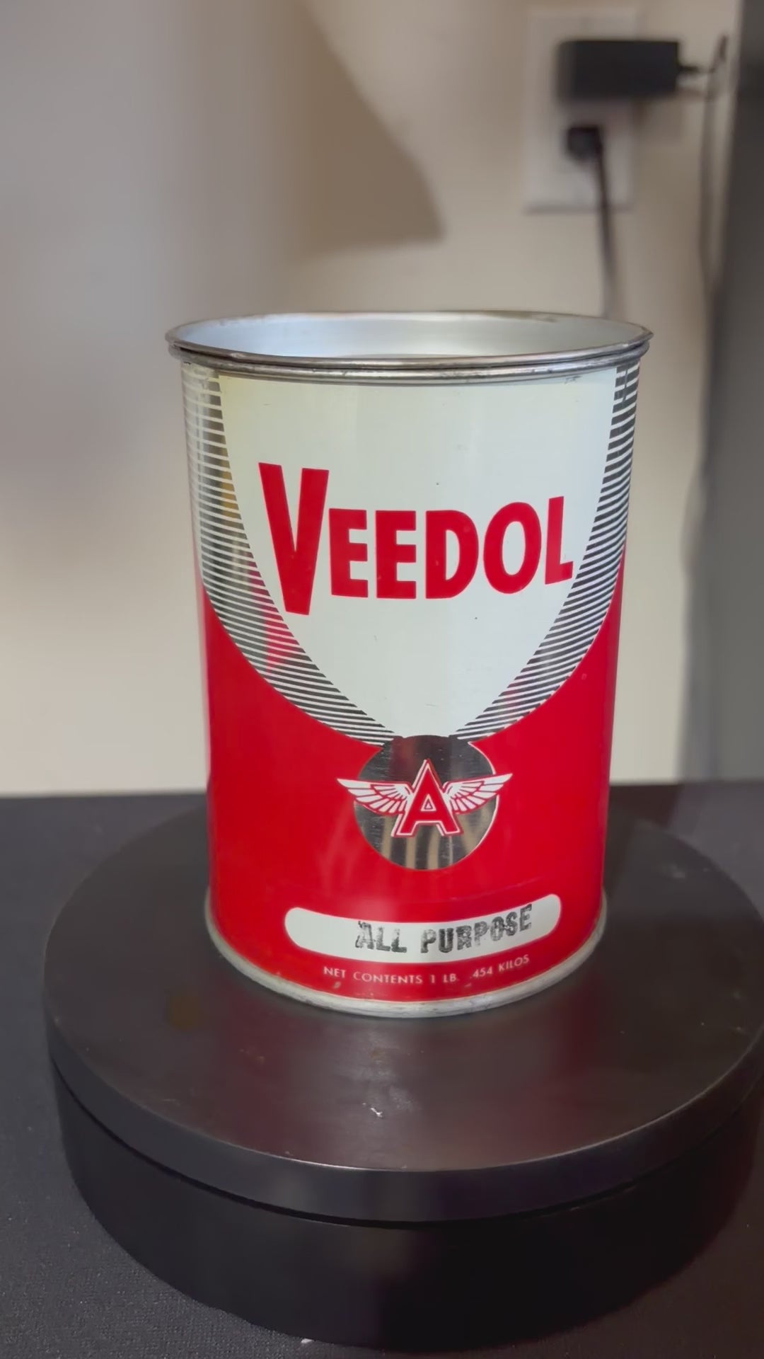 NOS Flying A Veedol Full Grease Cans