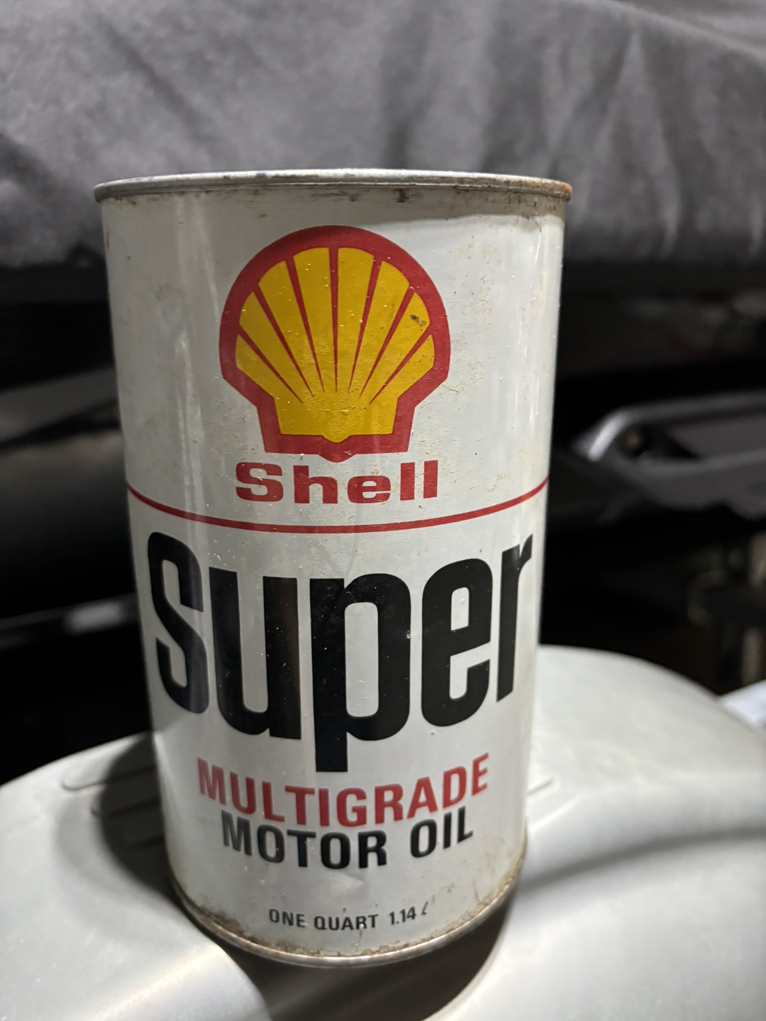 Shell Super Multigrade Oil Can (Quart)