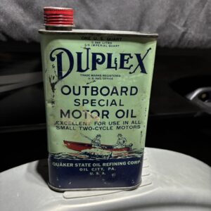 Duplex Outboard Oil Can (Quart)