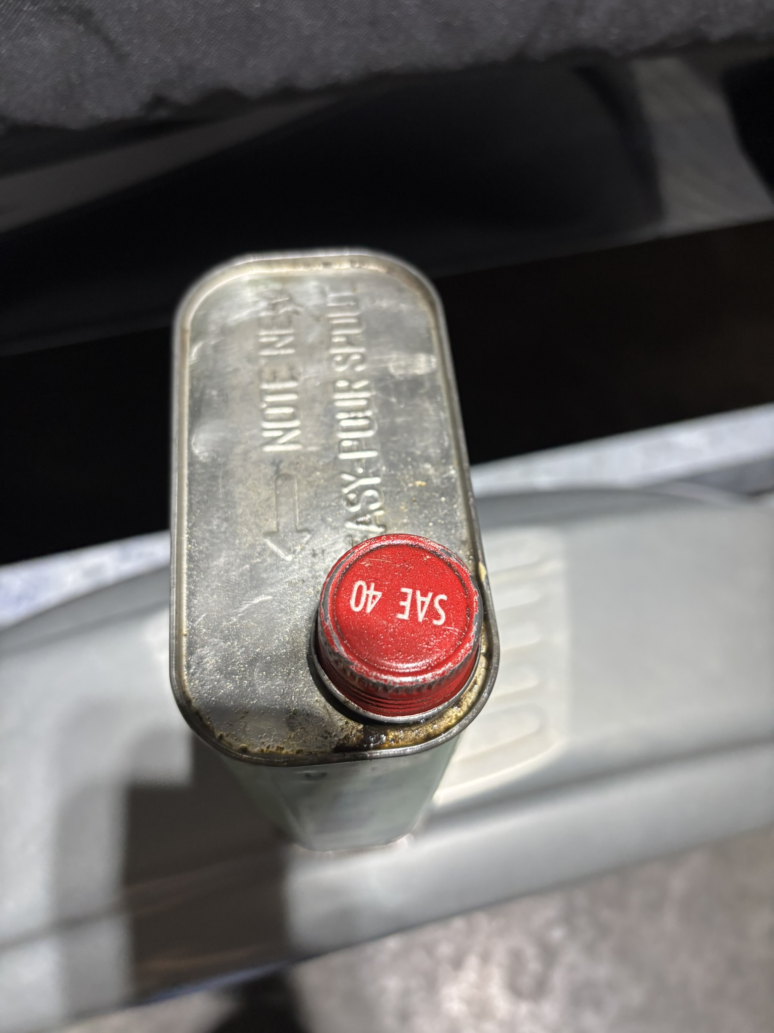 Duplex Outboard Oil Can (Quart) - Image 5