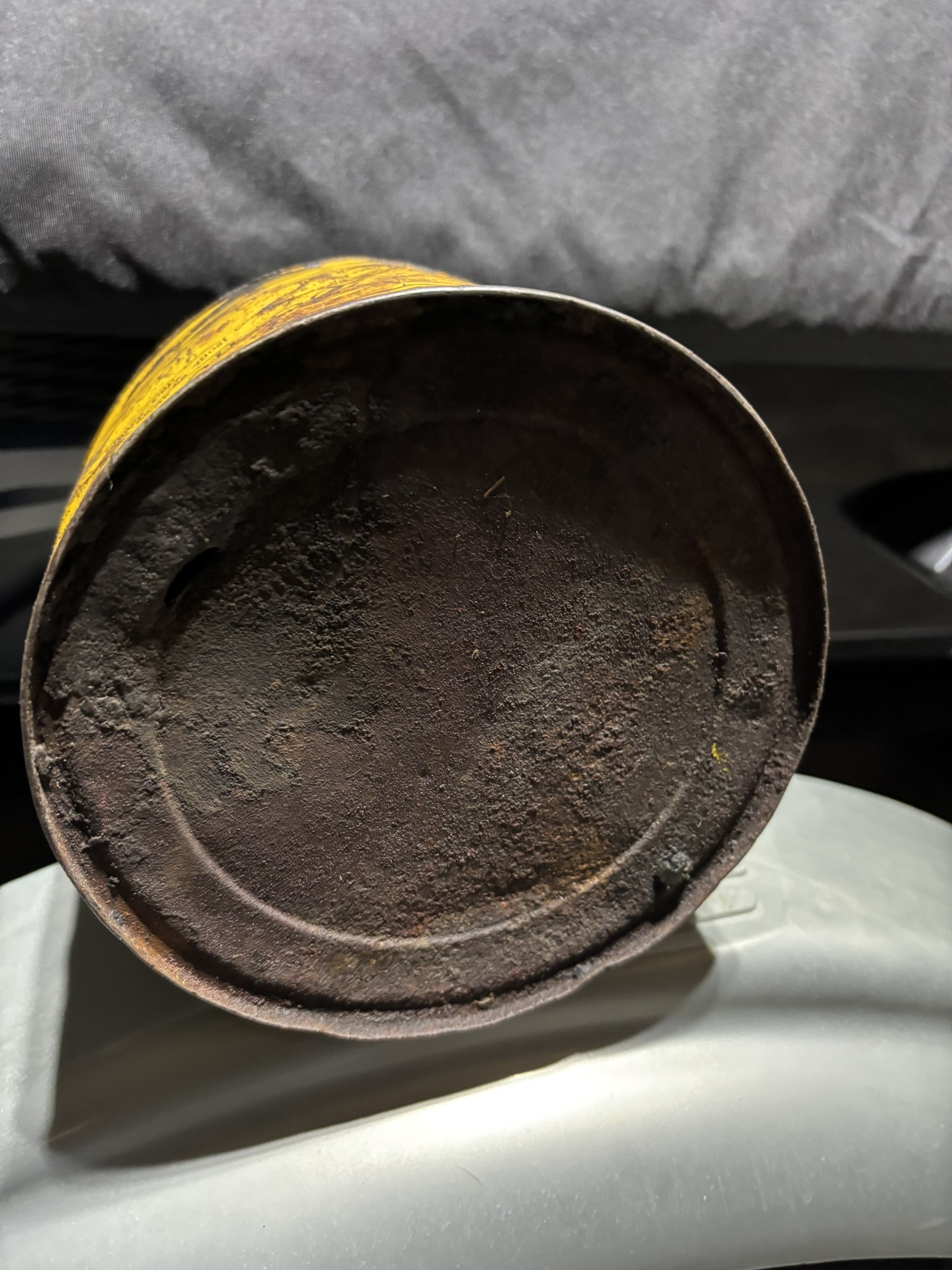 Buffalo Solid Oil Can - Image 6